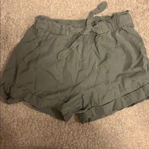 Aerie green shorts